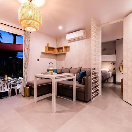 Mobil Confortable Avec Terrasse A Pour 5 Personnes - Api-1-52-820 אתר קמפינג *