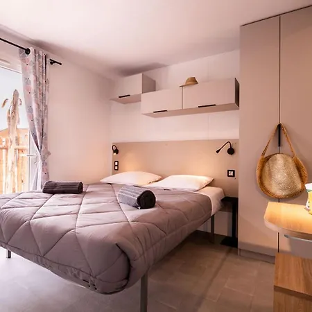 Mobil Confortable Avec Terrasse A Pour 5 Personnes - Api-1-52-820 אתר קמפינג
